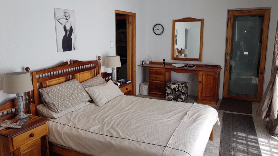 4 Bedroom Property for Sale in La Provance Free State